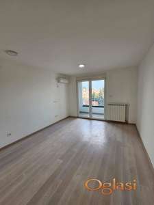 Novi Sad - Bulevar Evrope Rapid zgrada - jednoiposoban stan - 150.000 eura